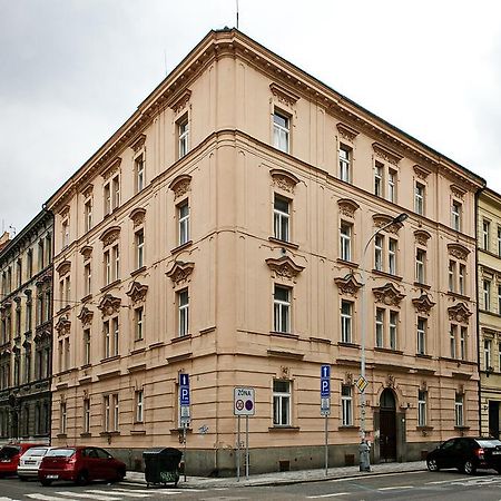 Luxury Center Apt. Charles Bridge Walking Distance Prag Exterior foto