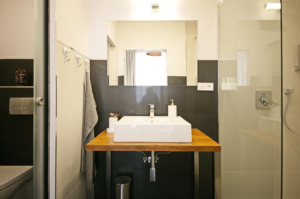 Luxury Center Apt. Charles Bridge Walking Distance Prag Exterior foto